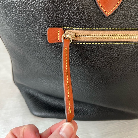 Dooney & Bourke Black and Tan Pebble Tote - Picture 11 of 16